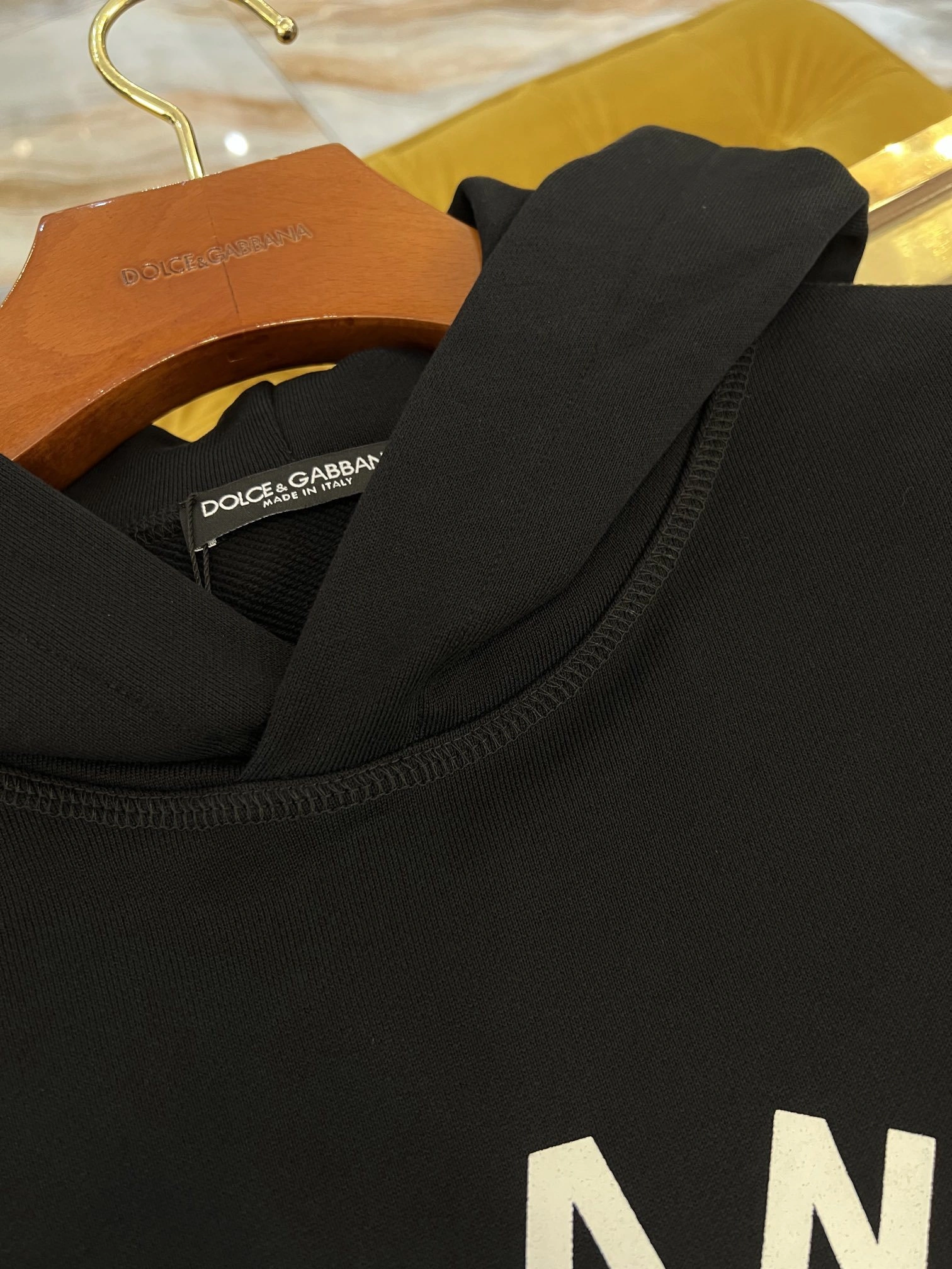 wg.luxury- 4o835& embroidery logo item:D-F409J1501